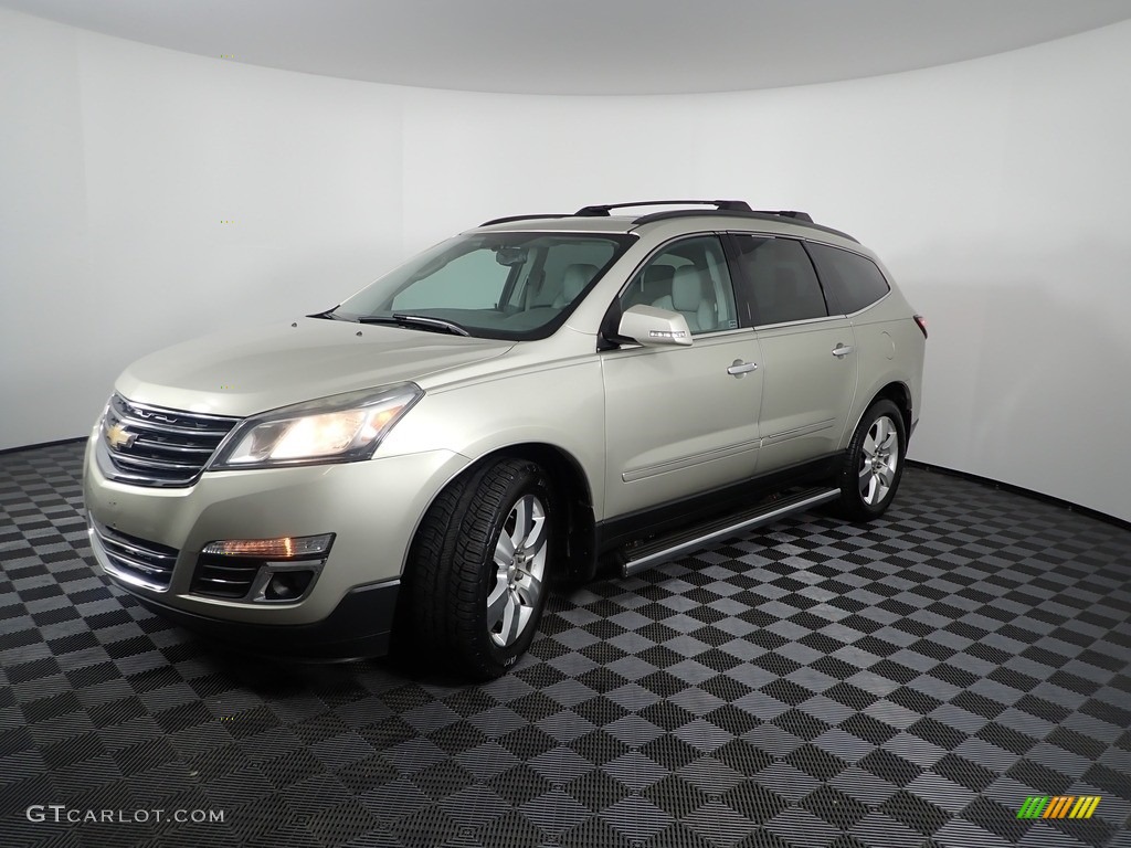 2013 Traverse LTZ AWD - Champagne Silver Metallic / Dark Titanium/Light Titanium photo #10
