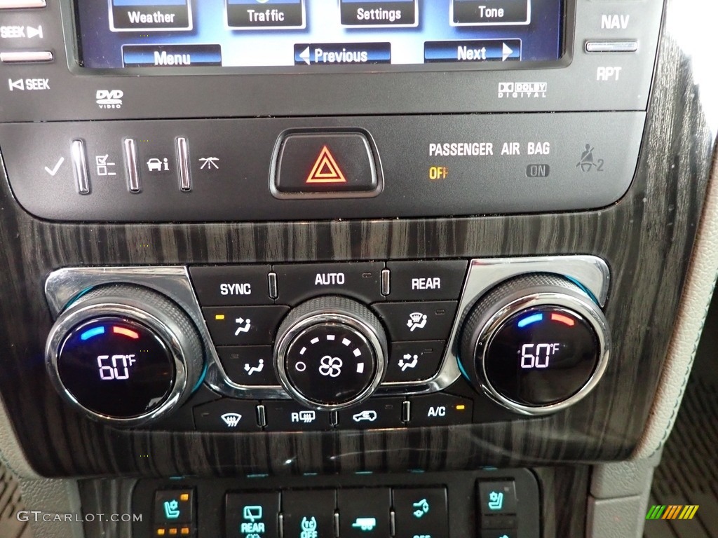 2013 Traverse LTZ AWD - Champagne Silver Metallic / Dark Titanium/Light Titanium photo #24