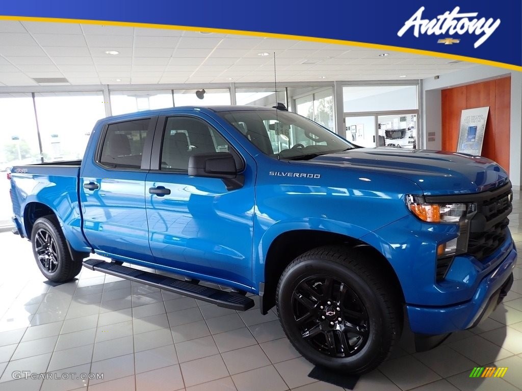 2022 Silverado 1500 Custom Crew Cab 4x4 - Glacier Blue Metallic / Jet Black photo #1