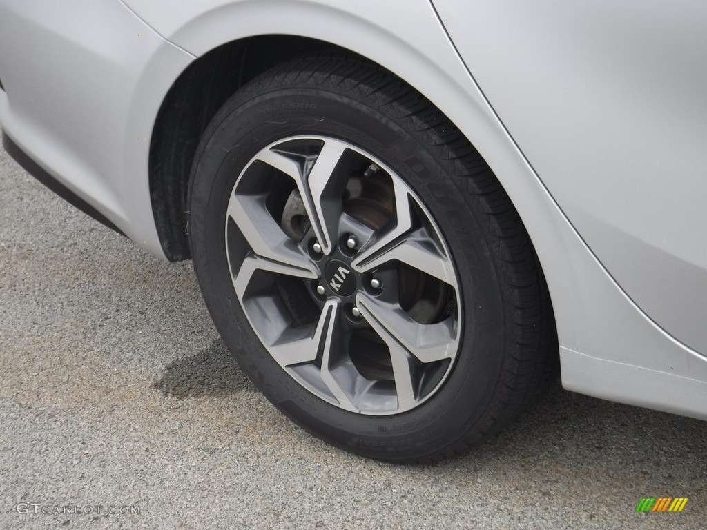 2019 Forte LXS - Gravity Grey / Black photo #3