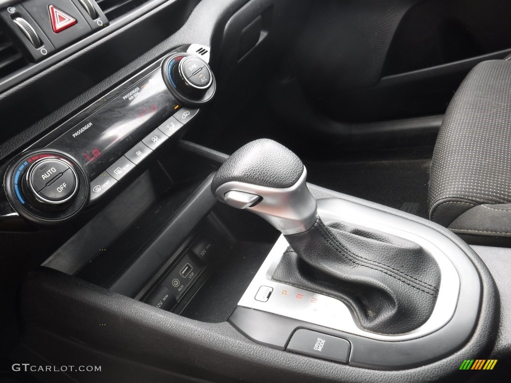 2019 Forte LXS - Gravity Grey / Black photo #14