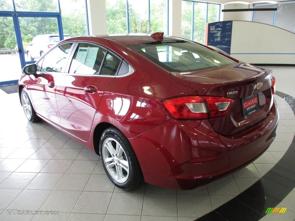 2018 Cruze LT - Cajun Red Tintcoat / Jet Black photo #9
