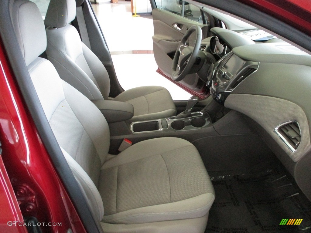 2018 Cruze LT - Cajun Red Tintcoat / Jet Black photo #16