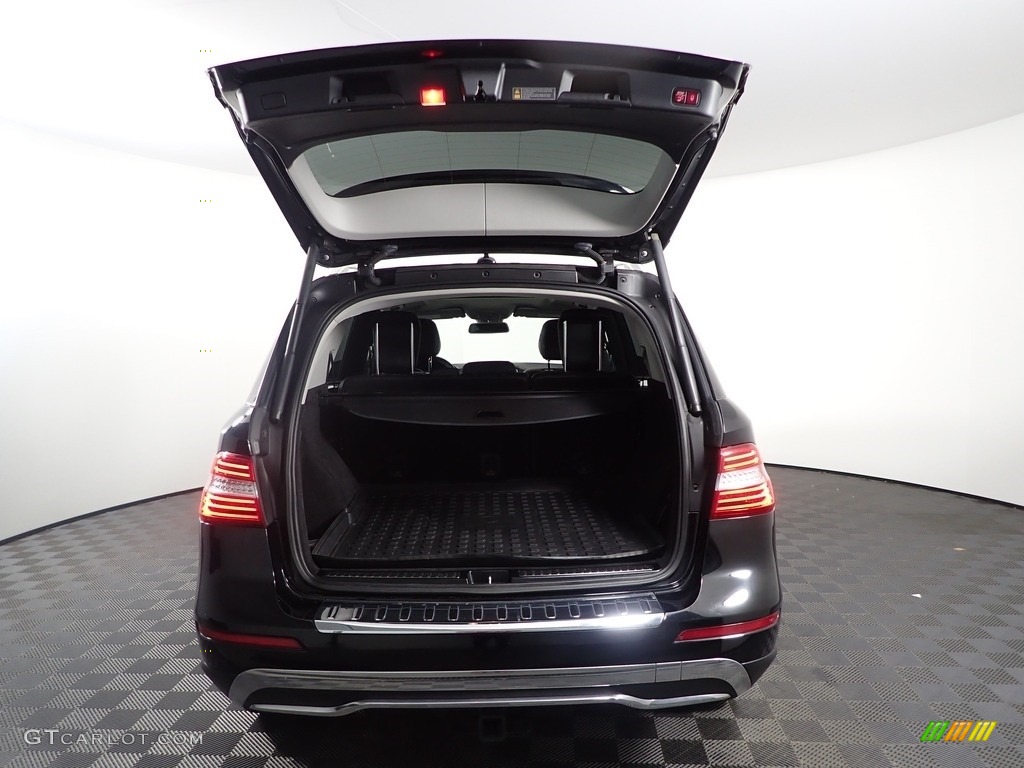 2014 ML 350 4Matic - Black / Black photo #11