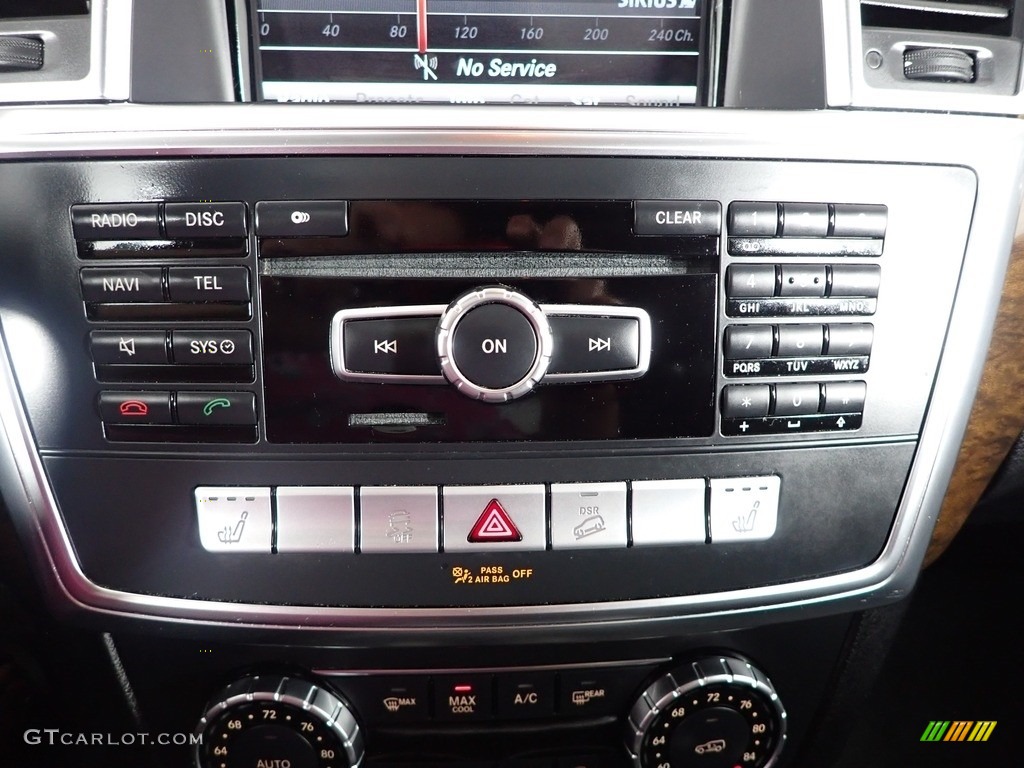 2014 ML 350 4Matic - Black / Black photo #22