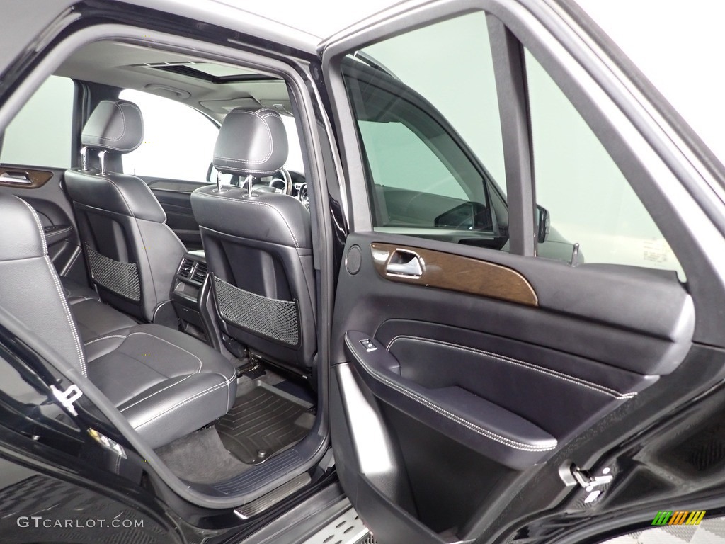 2014 ML 350 4Matic - Black / Black photo #32