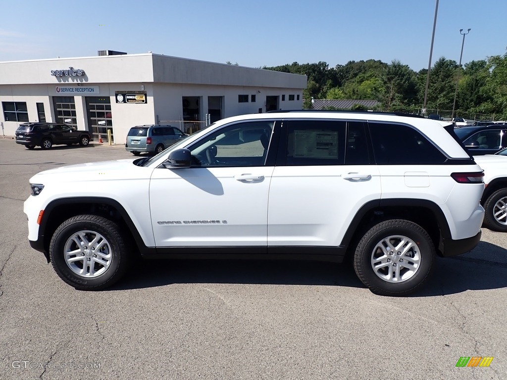 Bright White 2023 Jeep Grand Cherokee Laredo 4x4 Exterior Photo #144759669