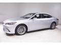 Silver Lining Metallic - ES 300h Photo No. 3