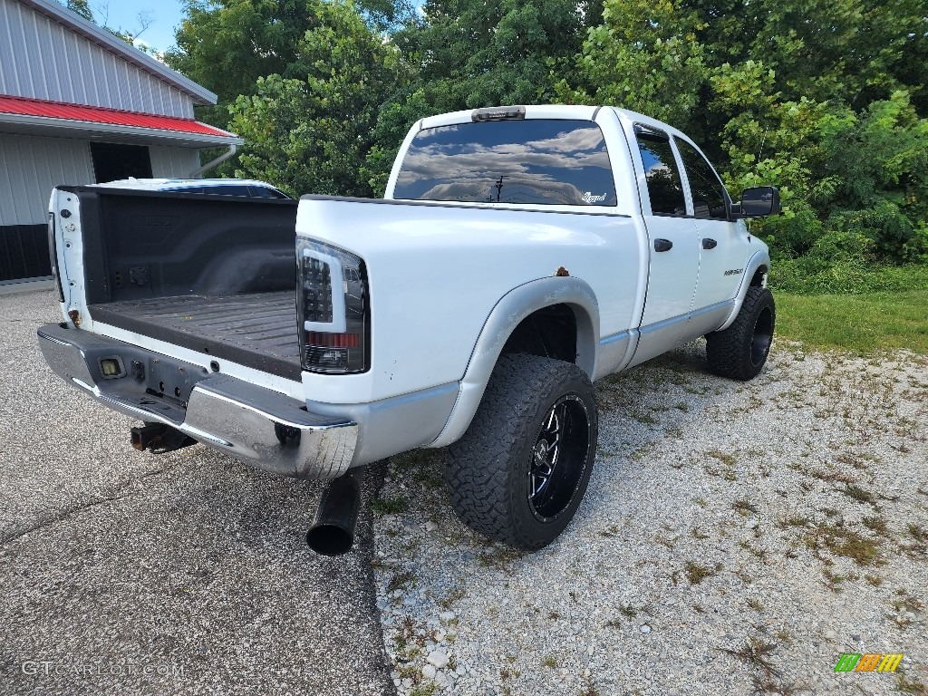 2003 Ram 3500 SLT Quad Cab 4x4 - Bright White / Dark Slate Gray photo #9