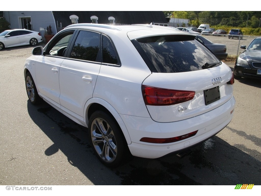 2018 Q3 2.0 TFSI Premium - Cortina White / Black photo #7