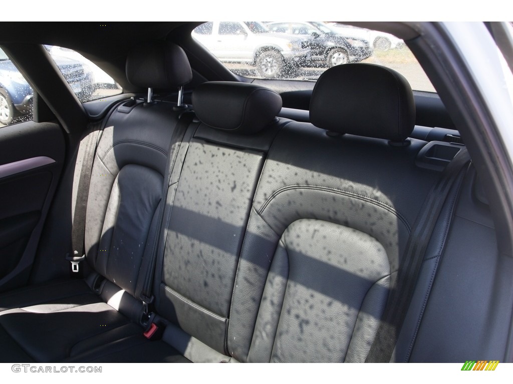 2018 Q3 2.0 TFSI Premium - Cortina White / Black photo #13