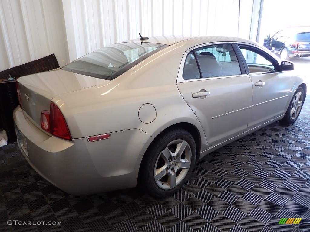 2010 Malibu LS Sedan - Gold Mist Metallic / Cocoa/Cashmere photo #8