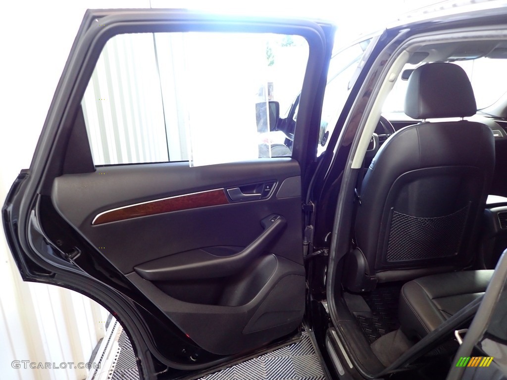 2012 Q5 2.0 TFSI quattro - Brilliant Black / Black photo #25