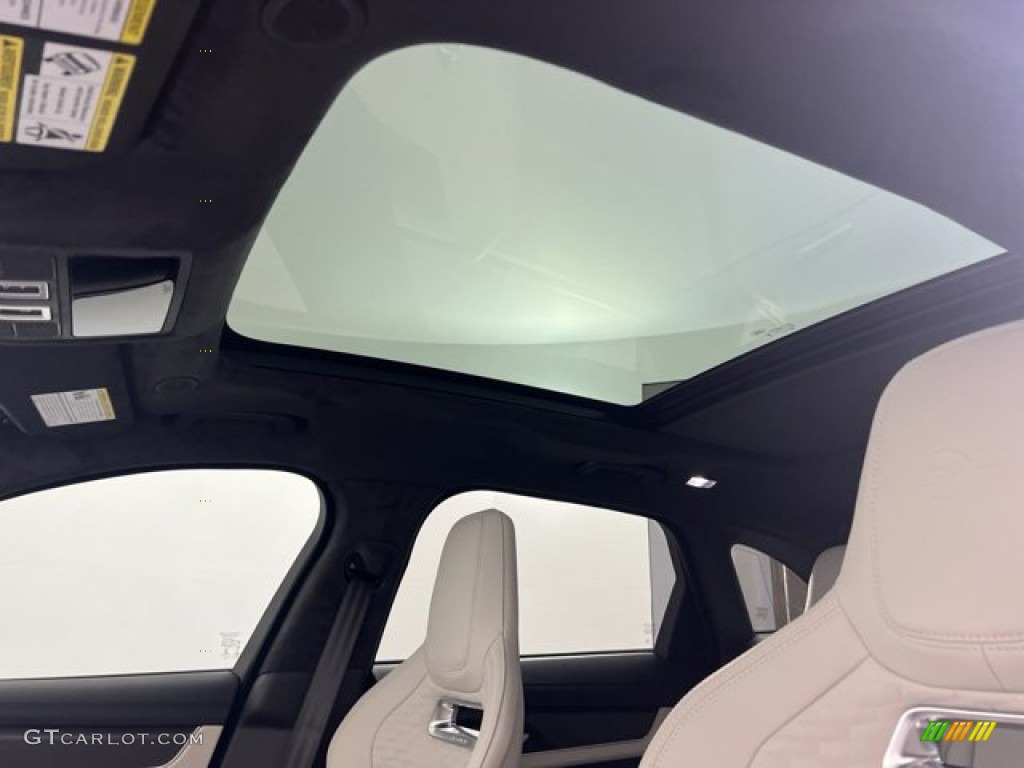 2023 Jaguar F-PACE SVR Sunroof Photos