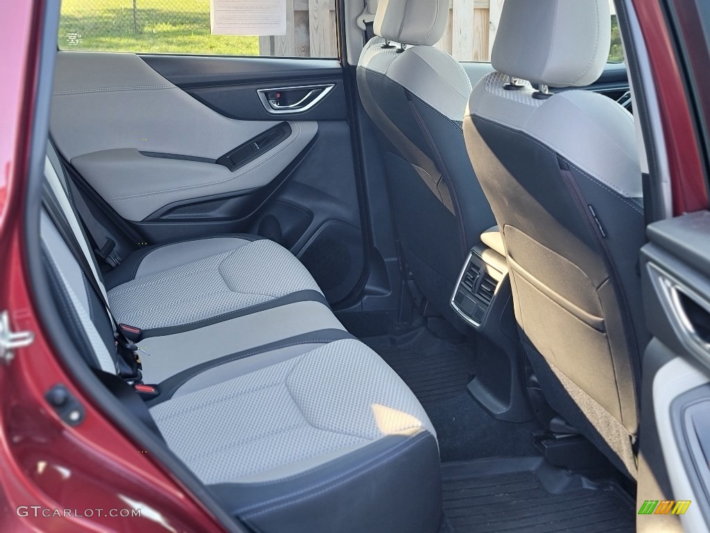 2019 Forester 2.5i Premium - Crimson Red Pearl / Gray photo #7