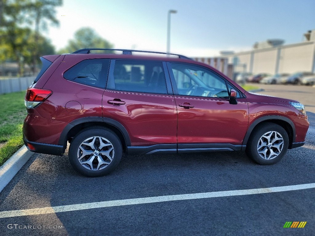 2019 Forester 2.5i Premium - Crimson Red Pearl / Gray photo #8