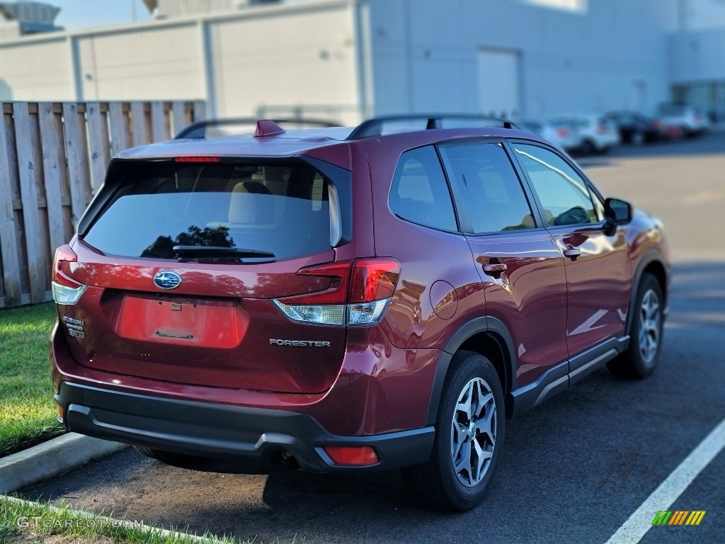 2019 Forester 2.5i Premium - Crimson Red Pearl / Gray photo #9