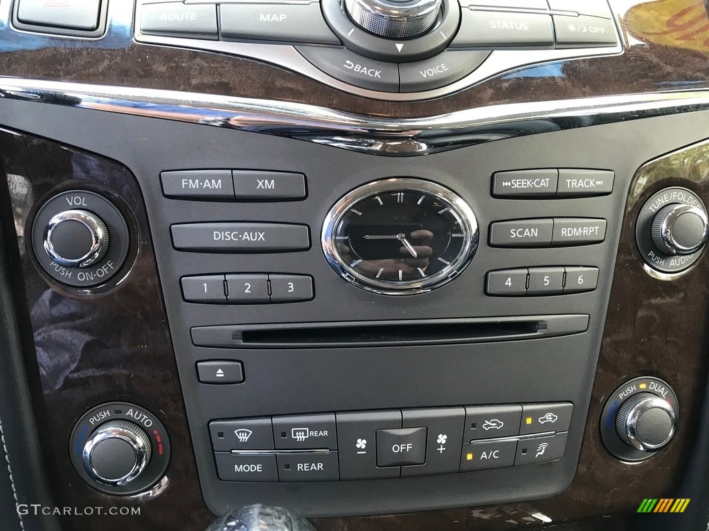 2016 Infiniti QX80 AWD Controls Photo #144763656