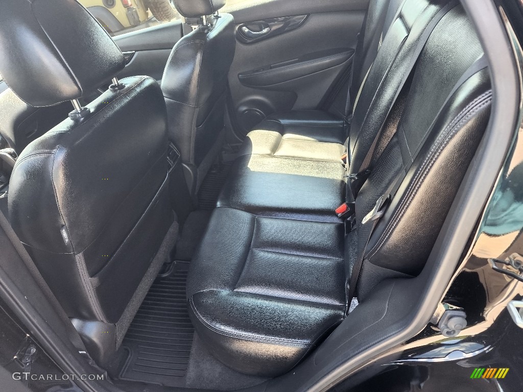 2019 Nissan Rogue Sport SL Rear Seat Photo #144765353