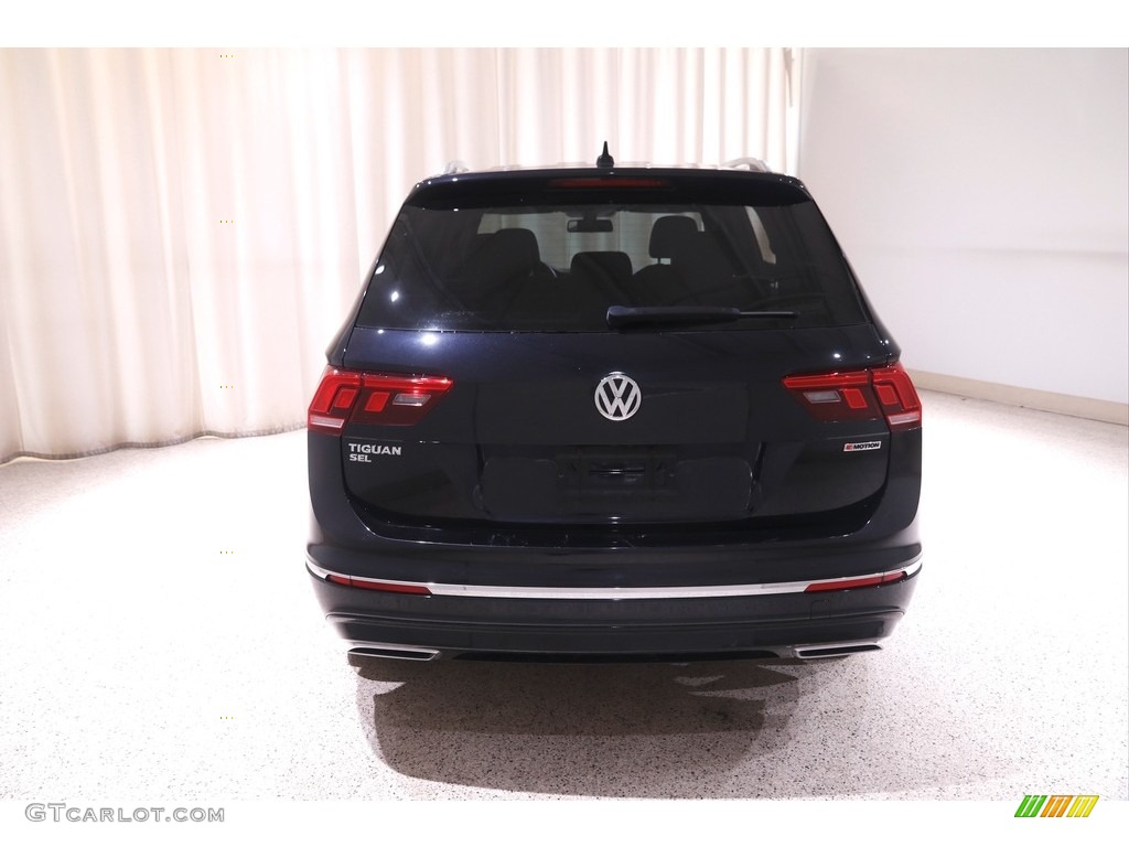 2019 Tiguan SEL R-Line 4MOTION - Deep Black Pearl / Storm Gray photo #19