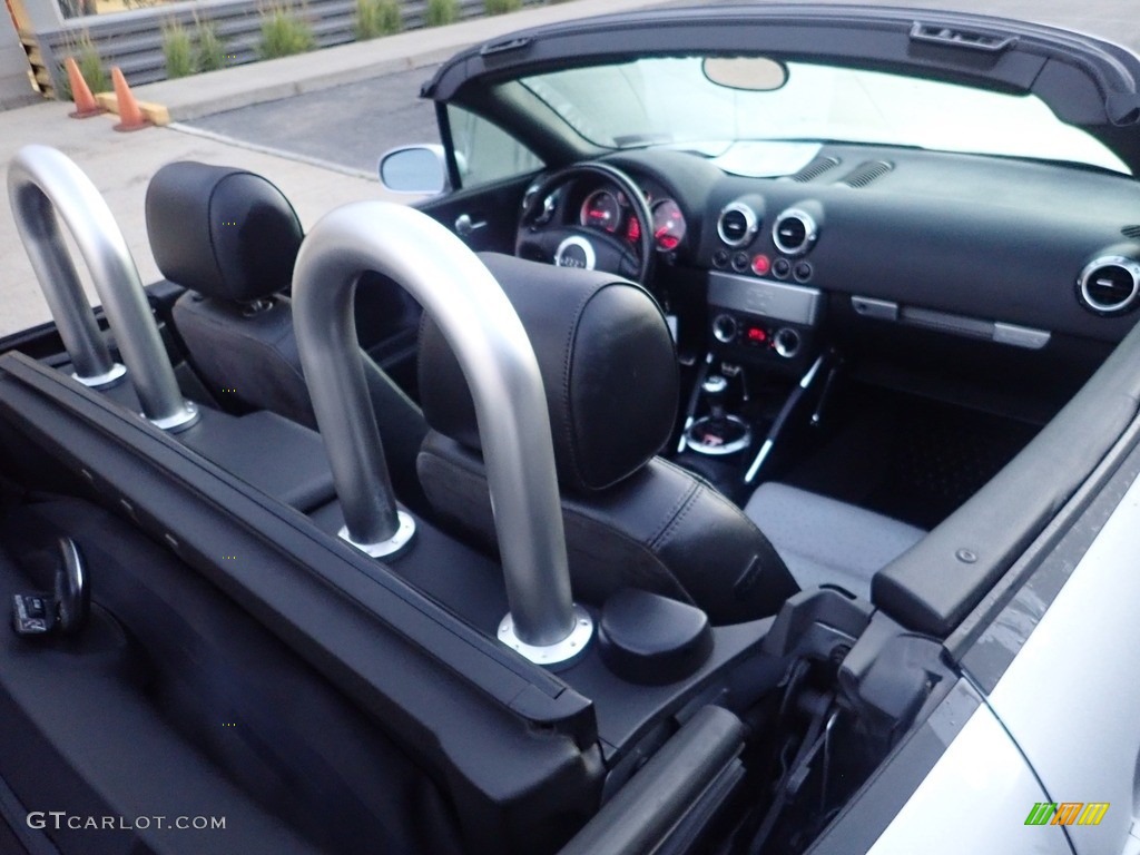 2002 TT 1.8T Roadster - Lake Silver Metallic / Ebony photo #14