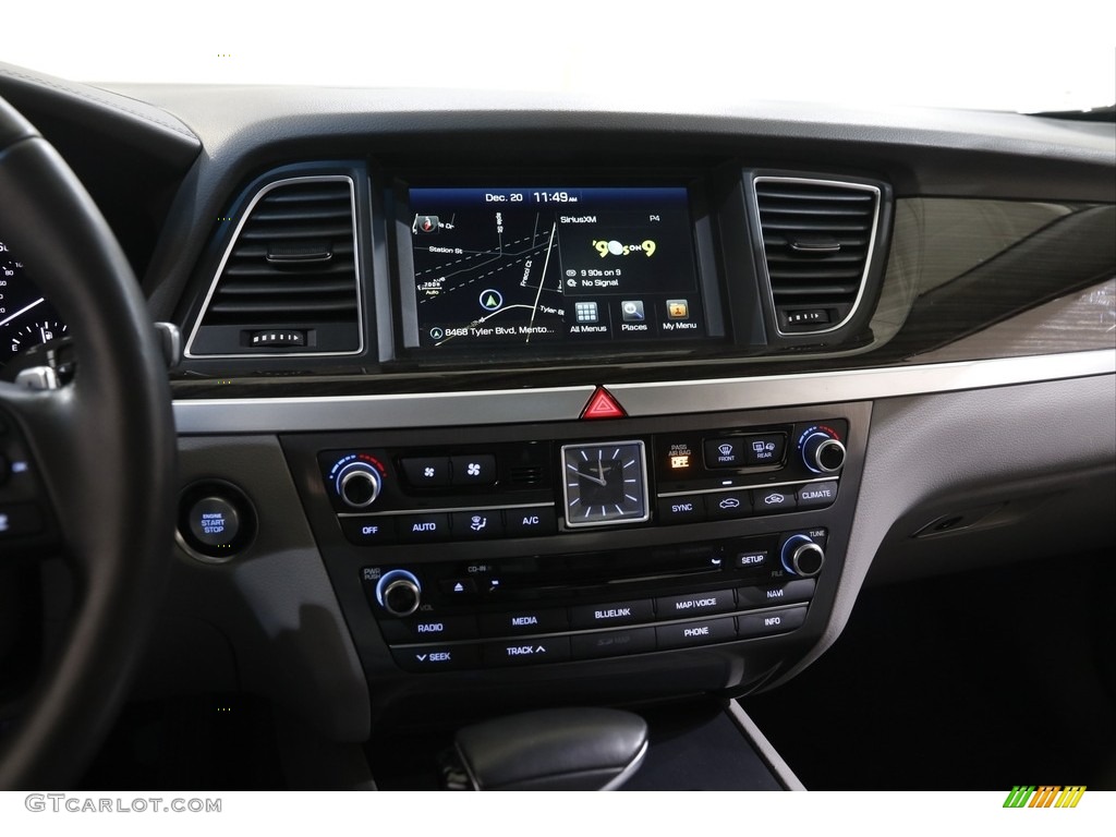 2018 Hyundai Genesis G80 AWD Controls Photos