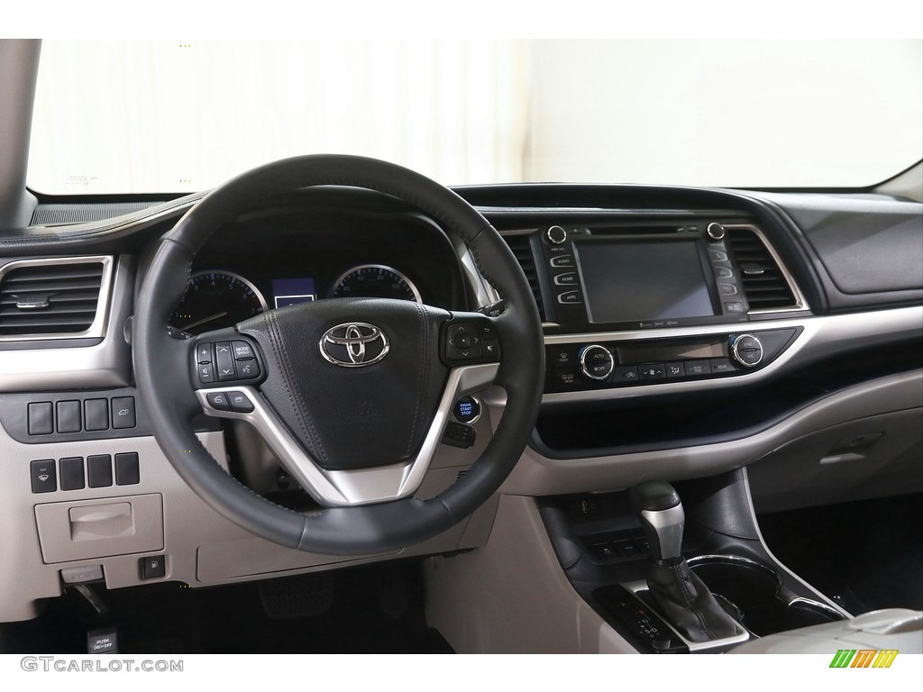 2016 Highlander XLE - Silver Sky Metallic / Ash photo #6