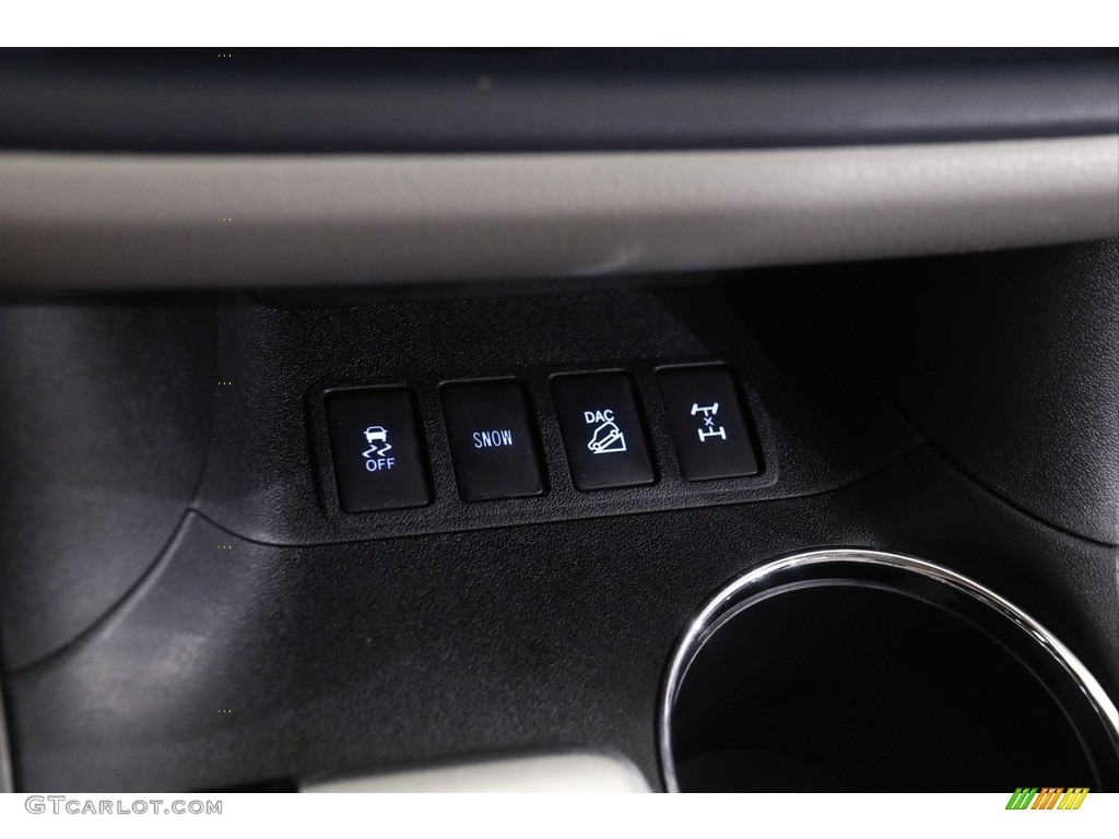 2016 Highlander XLE - Silver Sky Metallic / Ash photo #15