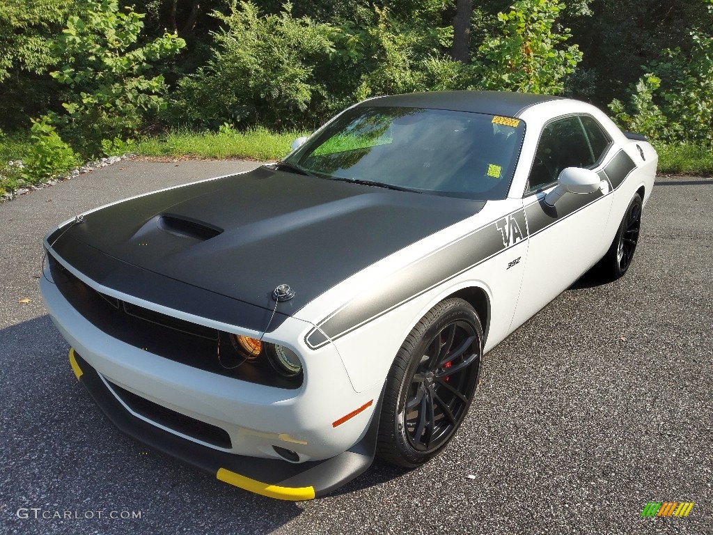 2020 Challenger R/T Scat Pack - White Knuckle / Black photo #2