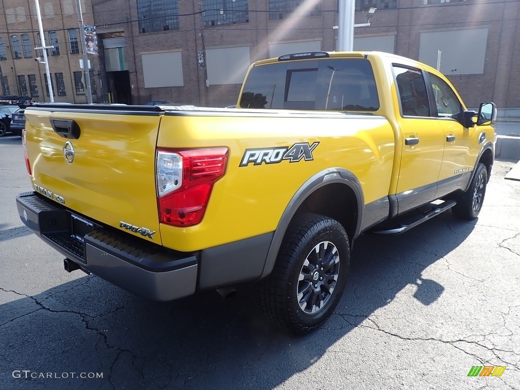 2017 TITAN XD PRO-4X Crew Cab 4x4 - Solar Flare Yellow / Black photo #8