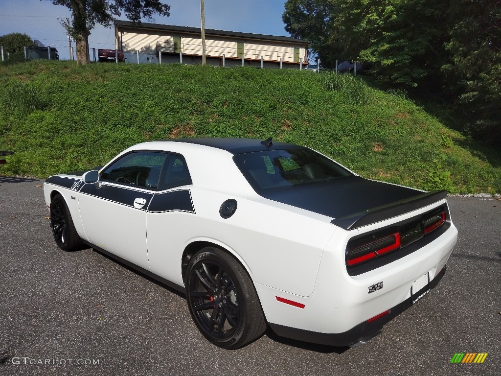 2020 Challenger R/T Scat Pack - White Knuckle / Black photo #8