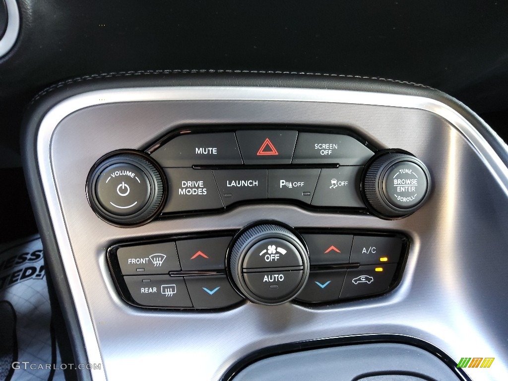 2020 Dodge Challenger R/T Scat Pack Controls Photos