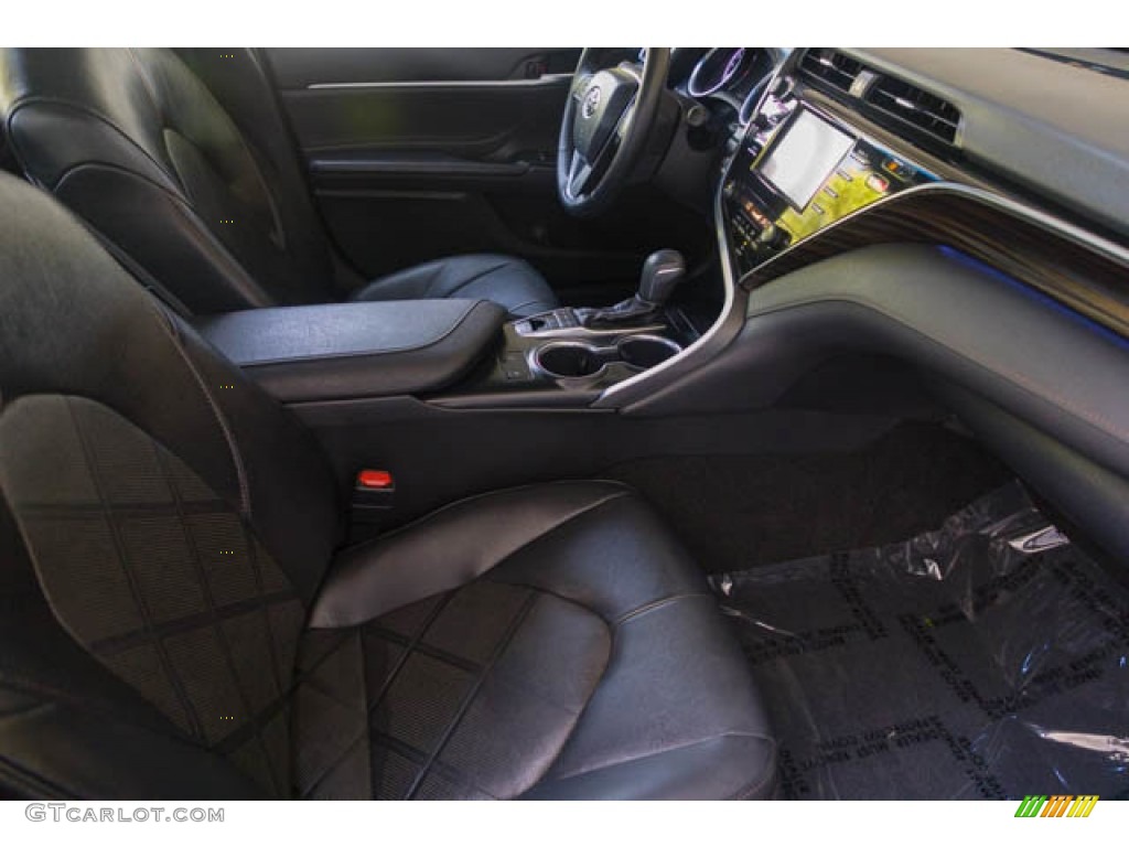 2018 Camry XLE - Brownstone / Black photo #26