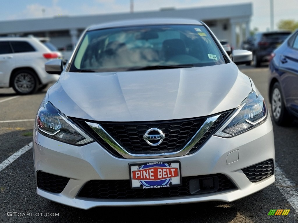2019 Sentra SV - Brilliant Silver Metallic / Charcoal photo #3