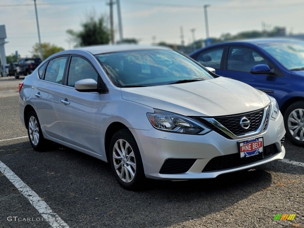 2019 Sentra SV - Brilliant Silver Metallic / Charcoal photo #4