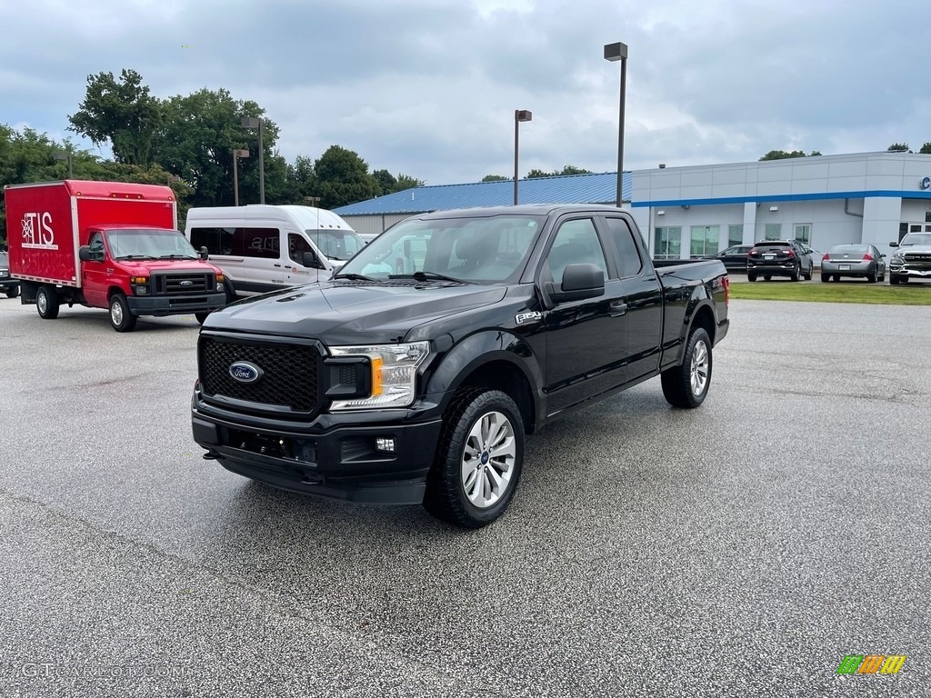 2018 F150 XL SuperCab 4x4 - Shadow Black / Earth Gray photo #1