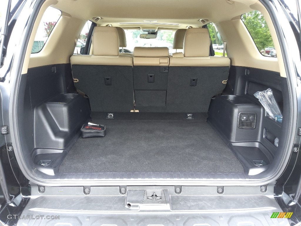 2022 Toyota 4Runner SR5 Premium Trunk Photos