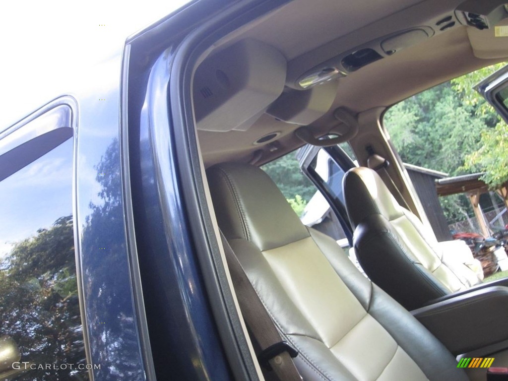 2003 Excursion Eddie Bauer 4x4 - Medium Wedgewood Blue Metallic / Medium Parchment photo #16