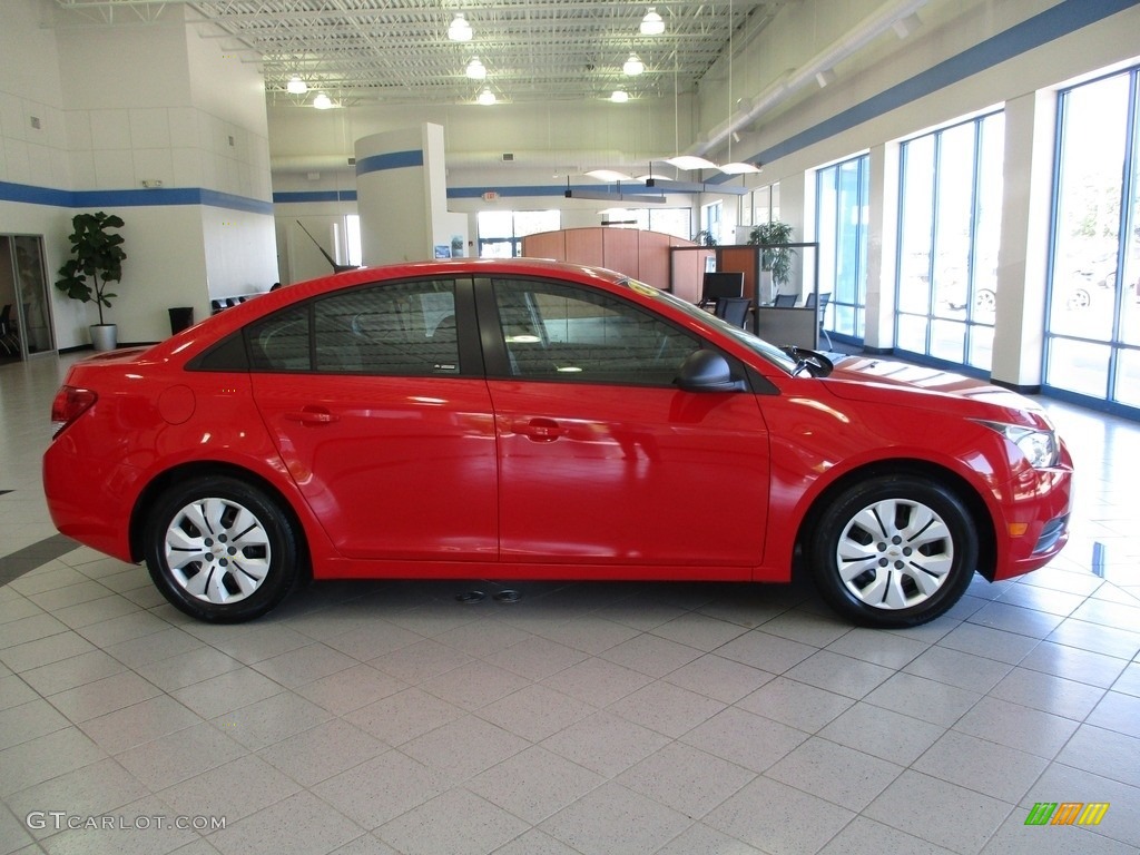 2014 Cruze LS - Red Hot / Jet Black/Medium Titanium photo #4