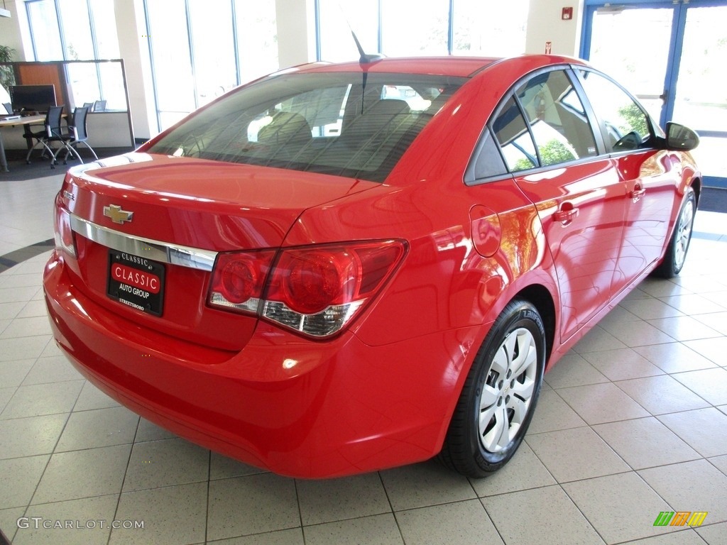 2014 Cruze LS - Red Hot / Jet Black/Medium Titanium photo #7