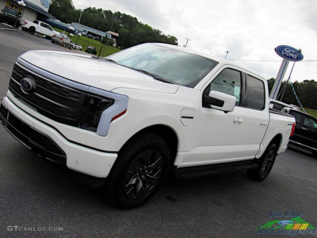 Star White Metallic 2022 Ford F150 Lightning Lariat 4x4 Exterior Photo #144780700