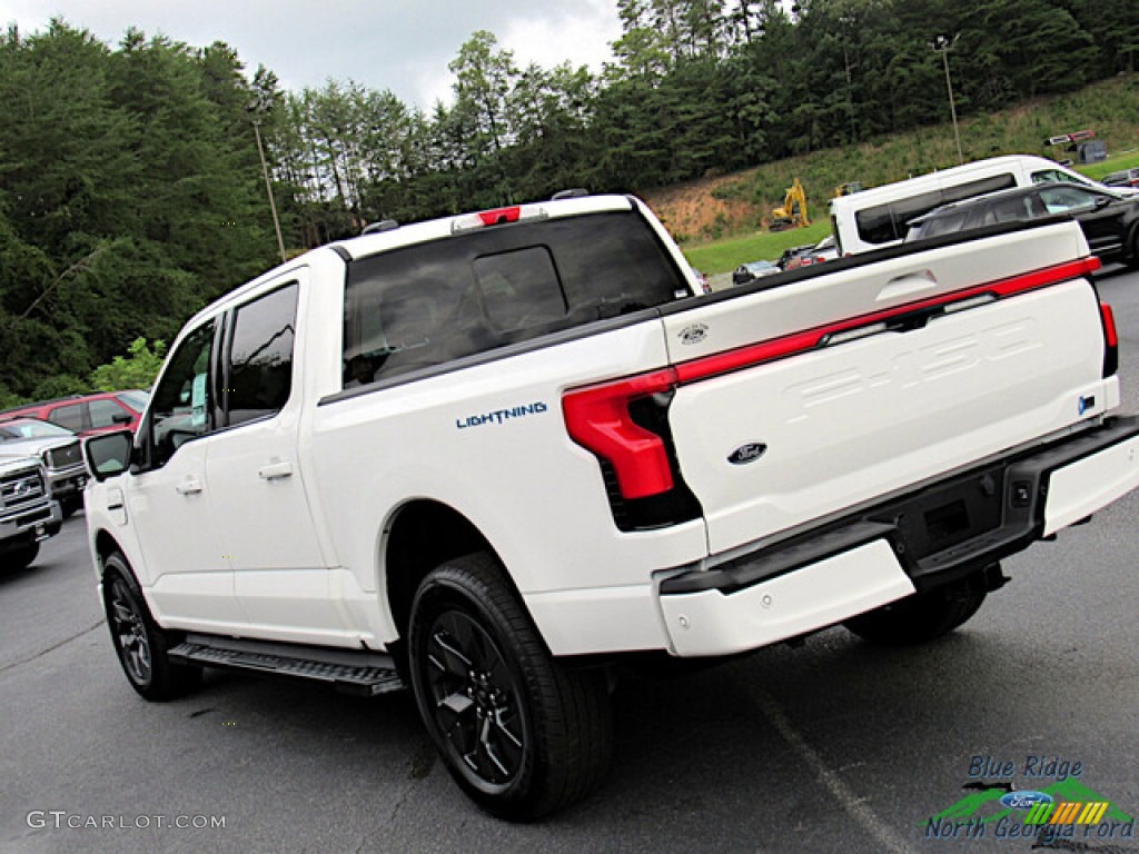 2022 F150 Lightning Lariat 4x4 - Star White Metallic / Black photo #32