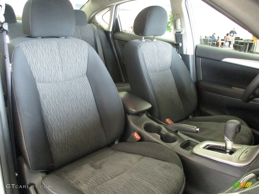 2014 Sentra SV - Aspen White / Charcoal photo #18