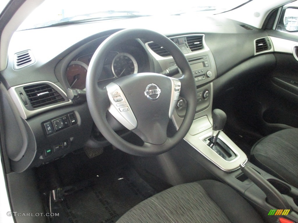 2014 Sentra SV - Aspen White / Charcoal photo #28