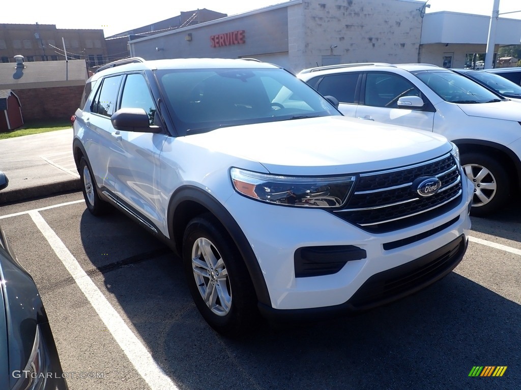 2020 Explorer XLT 4WD - Oxford White / Ebony photo #3