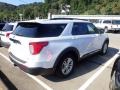 2020 Oxford White Ford Explorer XLT 4WD  photo #4