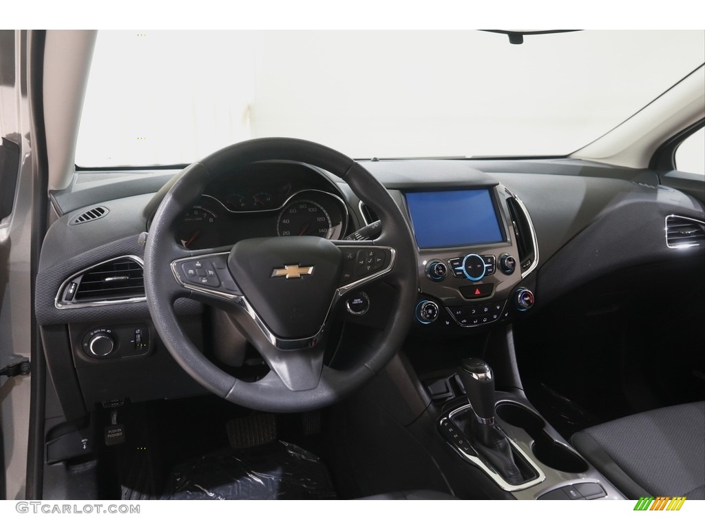 2017 Cruze LT - Pepperdust Metallic / Jet Black photo #6