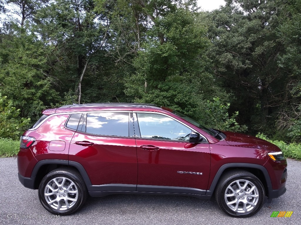 Velvet Red Pearl 2022 Jeep Compass Latitude Lux 4x4 Exterior Photo #144783329