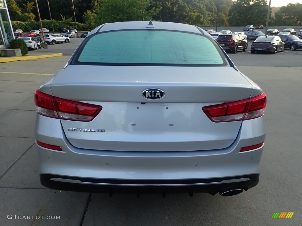 2020 Optima LX - Sparkling Silver / Black photo #3