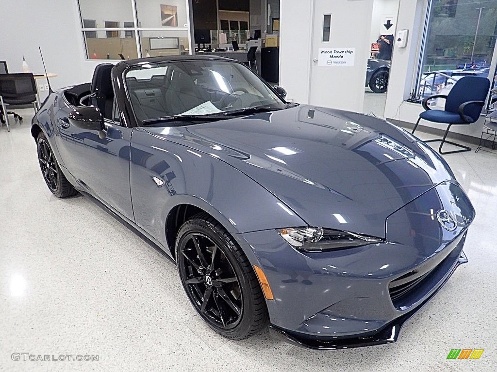 2022 Mazda MX-5 Miata Club Exterior Photos